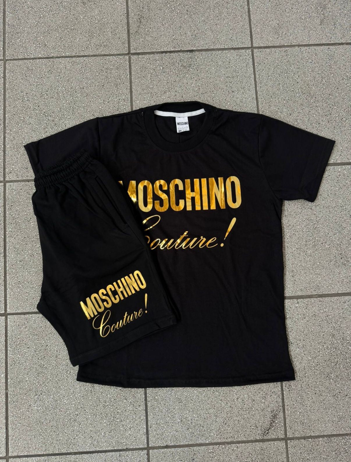 Conjunto Moschino
