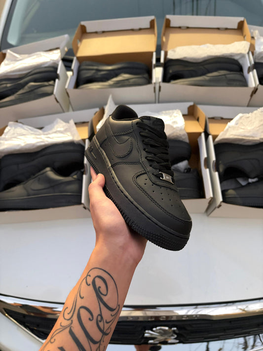 AF1 BLACK